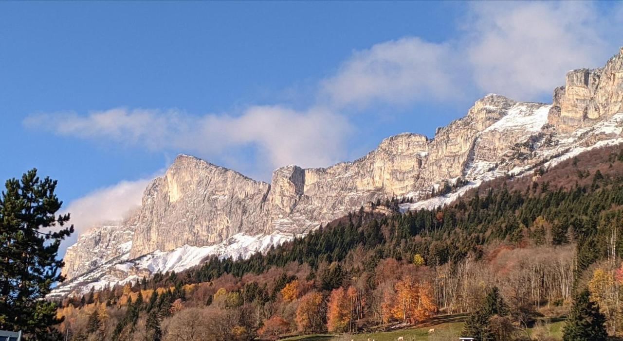 Maison Familiale En Montagne Avec Vue Merveilleuse Sur Le Massif De Belledonne Saint-Bernard  Buitenkant foto